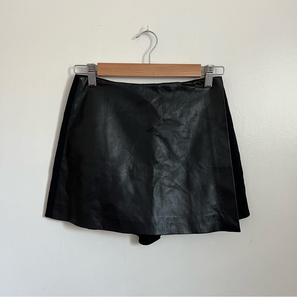 Alice + Olivia Black Mini Skirt